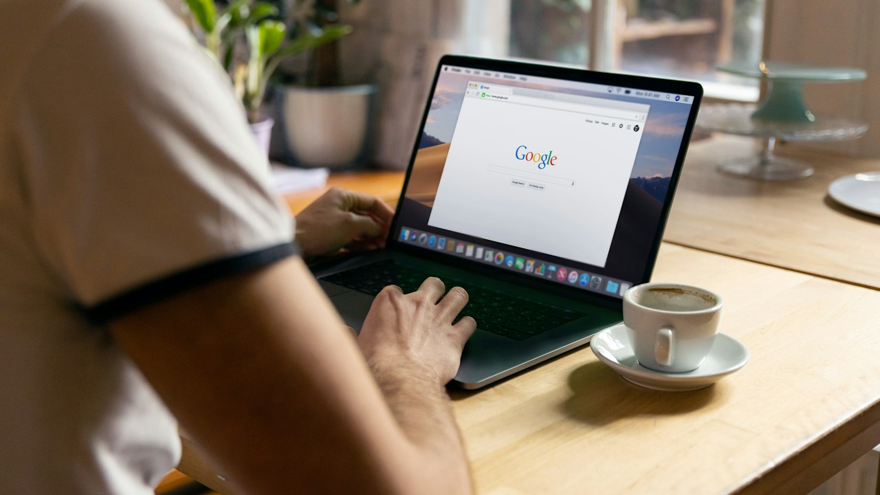 Google Ads Nedir, Nasıl Çalışır? İşletmeler İçin Başlangıç Rehberi (2026)